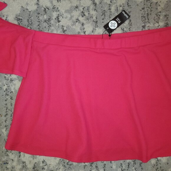 NWT Boohoo Off Shoulder Short Sleeves Red Crop Blouse Size US 18 - Picture 7 of 8